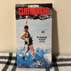 Cliffhanger~Sylvester Stallone VHS Movie